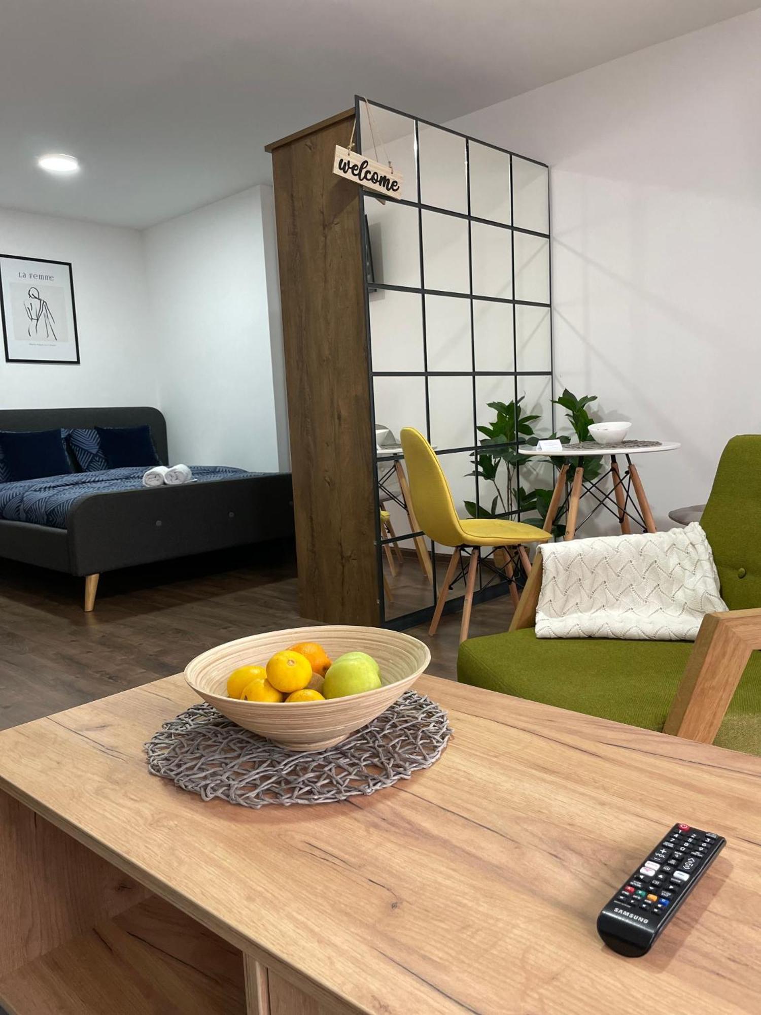 Damade Apartments 亚伊采 外观 照片